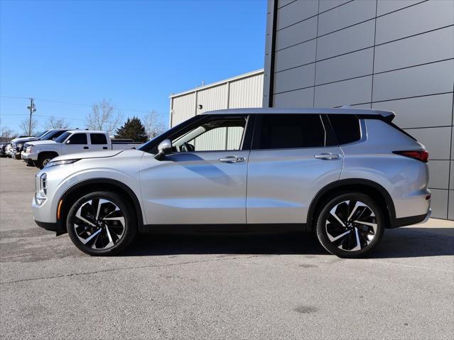 2022 Mitsubishi Outlander SE