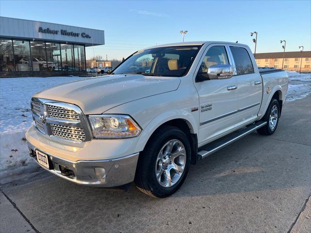 2018 RAM 1500 Laramie Crew Cab 4x4 57 Box 2018 RAM 1500 Laramie Crew Cab 4x4 57 Box