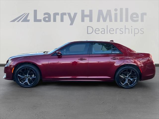 2022 Chrysler 300 Touring L