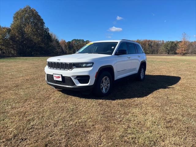 2024 Jeep Grand Cherokee Laredo 4x4 2024 Jeep Grand Cherokee Laredo 4x4