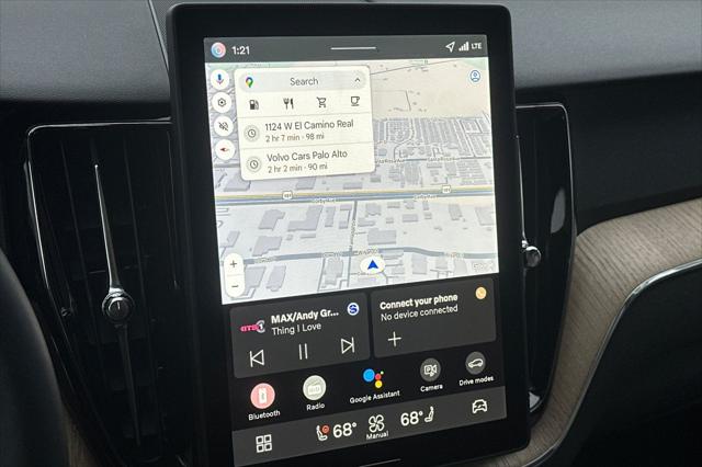 2026 Volvo XC60 B5 Plus