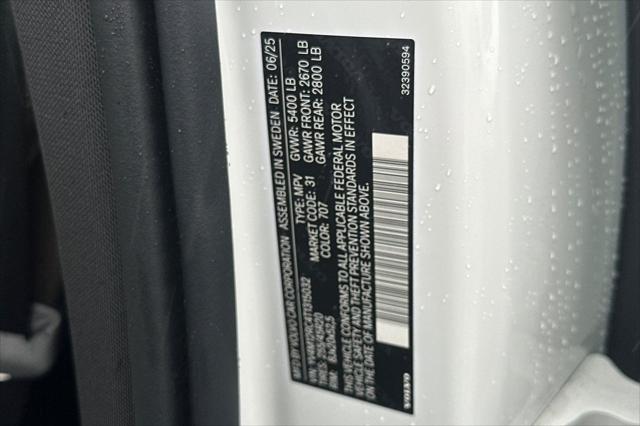 2026 Volvo XC60 B5 Plus