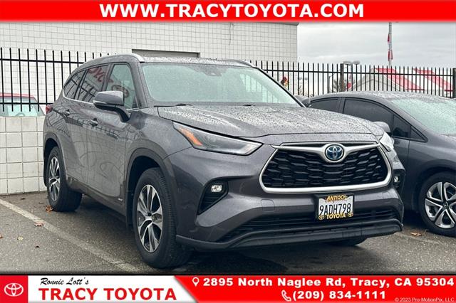 2022 Toyota Highlander XLE's photo