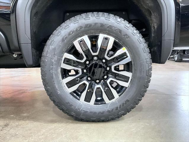 2026 GMC Sierra 2500HD Crew Cab, Standard Bed, Denali Ultimate, 4WD