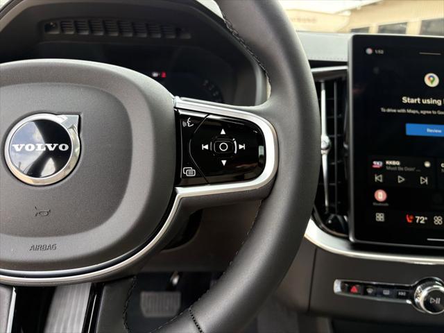 2026 Volvo XC90 Ultra Dark Theme, B6 AWD Gas (mild hybrid), Gasoline, 7 Seats