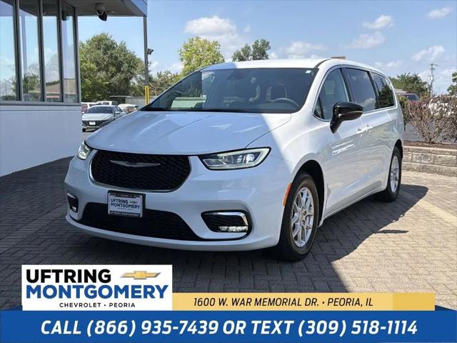 2024 Chrysler Pacifica Touring L for sale in Peoria, IL