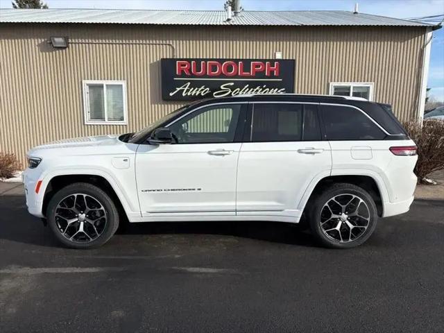 2022 Jeep Grand Cherokee Summit Reserve 4x4 for sale in Little Falls, MN