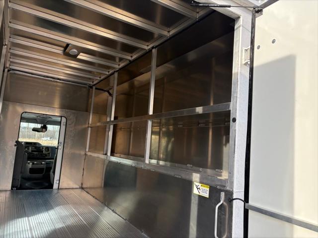 2026 Ford E-350 Cutaway Base