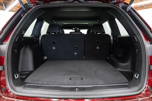 2025 Jeep Grand Cherokee Laredo 4x4