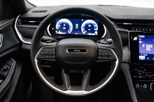 2025 Jeep Grand Cherokee Laredo 4x4