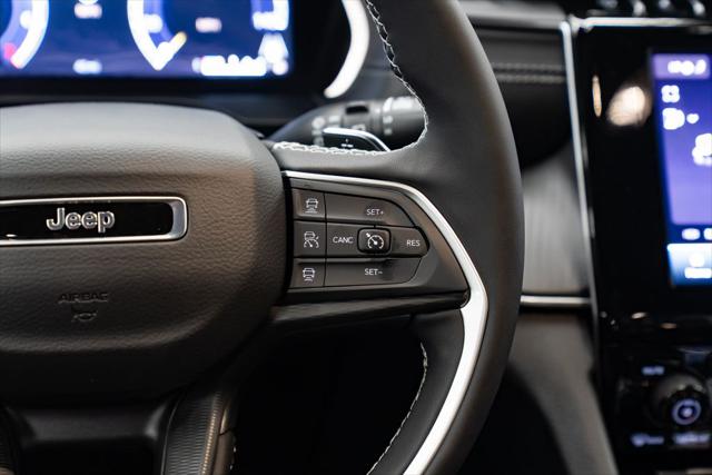 2025 Jeep Grand Cherokee Laredo 4x4