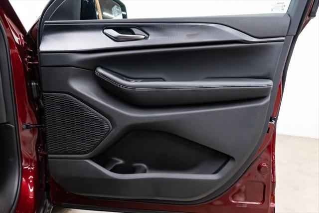 2025 Jeep Grand Cherokee Laredo 4x4
