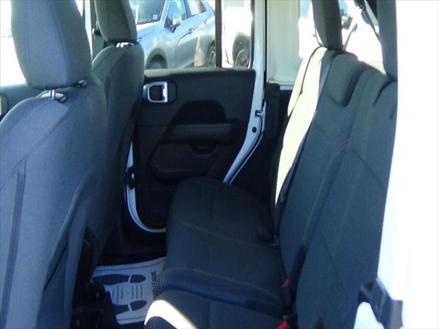 2024 Jeep Wrangler 4-Door Sahara 4x4
