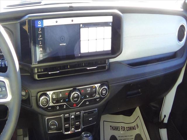 2024 Jeep Wrangler 4-Door Sahara 4x4