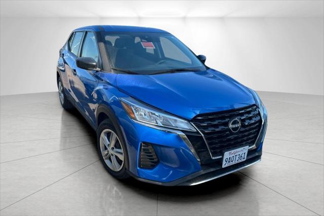 2022 Nissan Kicks S Xtronic CVT