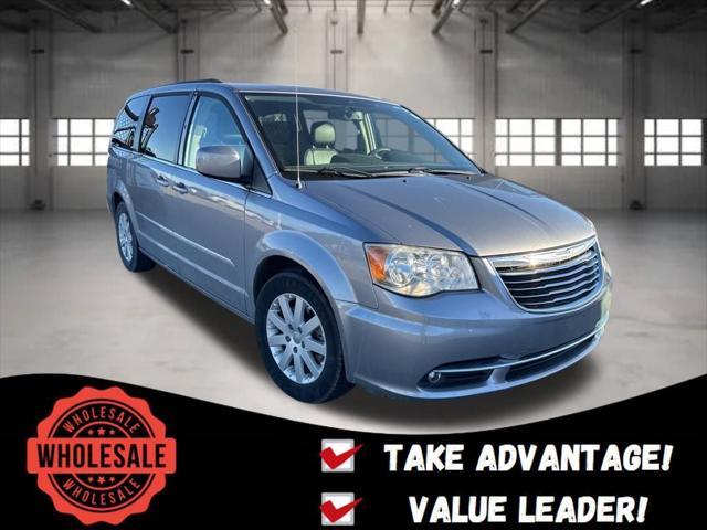 2016 Chrysler Town and Country Touring