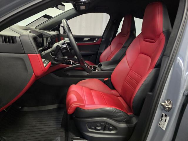2024 Porsche Cayenne Turbo GT