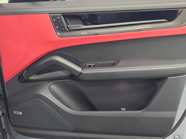 2024 Porsche Cayenne Turbo GT