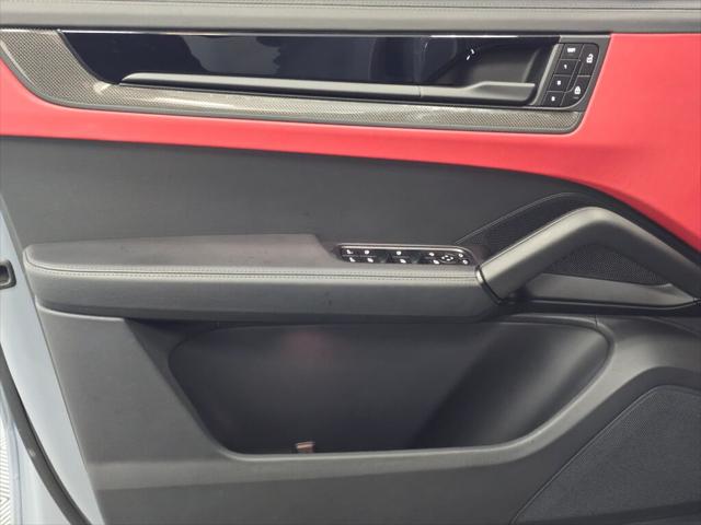2024 Porsche Cayenne Turbo GT