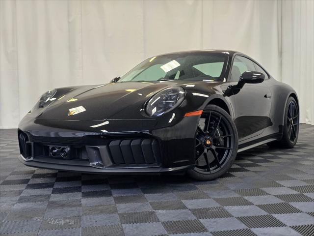 2025 Porsche 911 Carrera 4 GTS