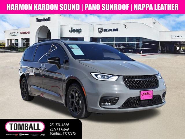 2024 Chrysler Pacifica Hybrid Premium S Appearance Pkg