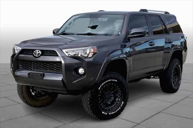 2019 Toyota 4Runner SR5 2019 Toyota 4Runner SR5