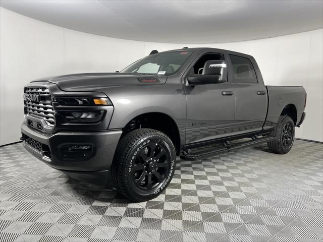 2025 RAM 2500 Big Horn Crew Cab 4x4 64 Box