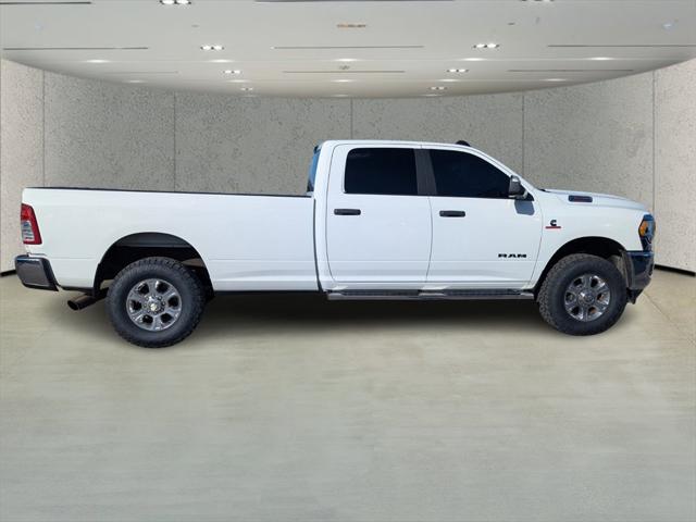 2022 RAM 3500 Big Horn Crew Cab 4x4 8 Box 2022 RAM 3500 Big Horn Crew Cab 4x4 8 Box