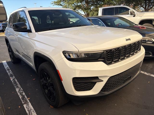 2023 Jeep Grand Cherokee Altitude 4x4