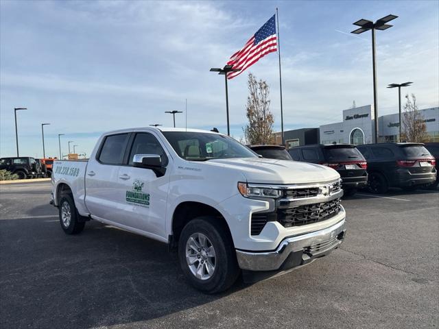 2023 Chevrolet Silverado 1500 4WD Crew Cab Standard Bed LT