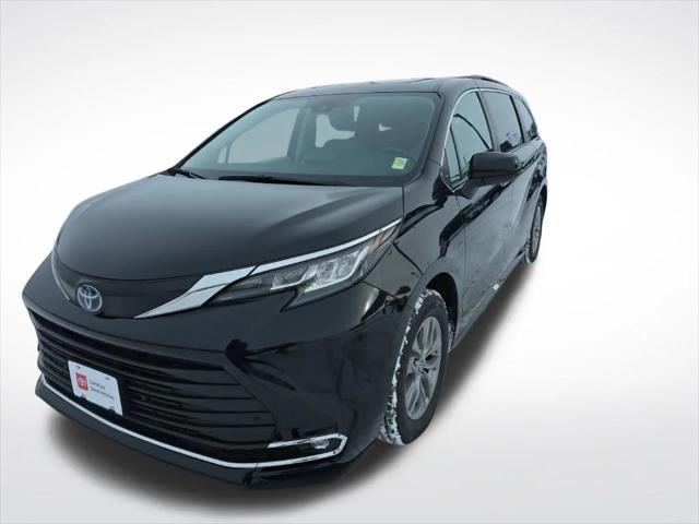 2023 Toyota Sienna XLE