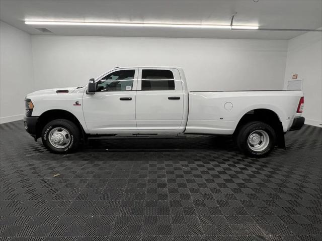 2024 RAM 3500 Tradesman Crew Cab 4x4 8 Box