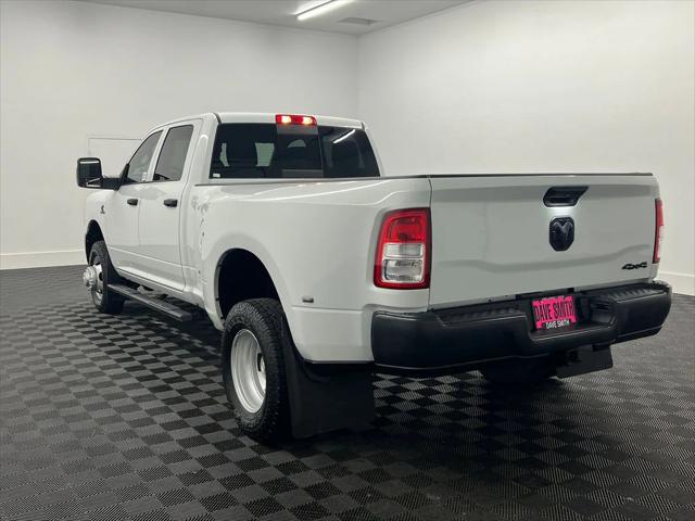 2024 RAM 3500 Tradesman Crew Cab 4x4 8 Box