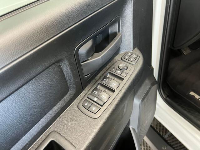 2024 Ram 3500 Tradesman Crew Cab 4x4 8' Box