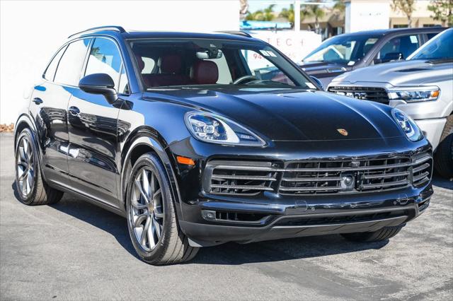 2023 Porsche Cayenne Platinum Edition