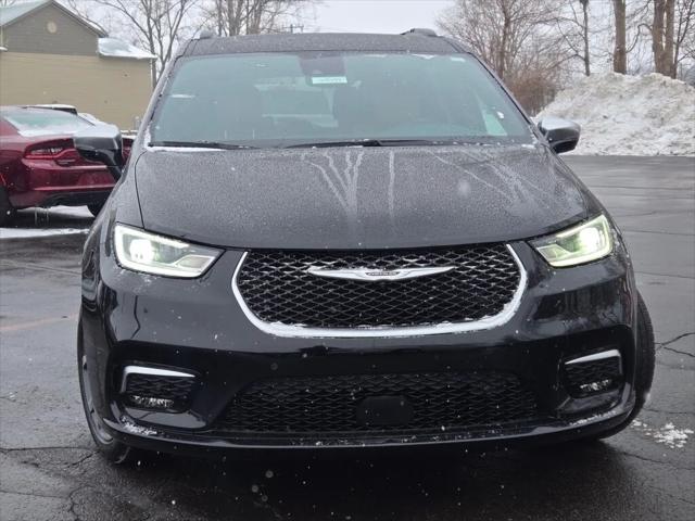 2024 Chrysler Pacifica Pinnacle AWD