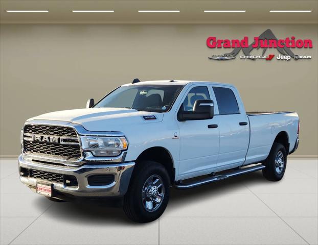 2024 RAM 3500 Tradesman Crew Cab 4x4 8 Box