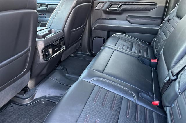 2023 GMC Sierra 1500 4WD Crew Cab Short Box AT4X