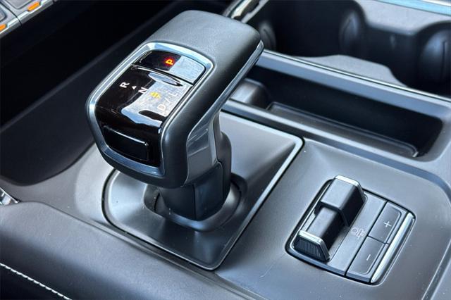 2023 GMC Sierra 1500 4WD Crew Cab Short Box AT4X