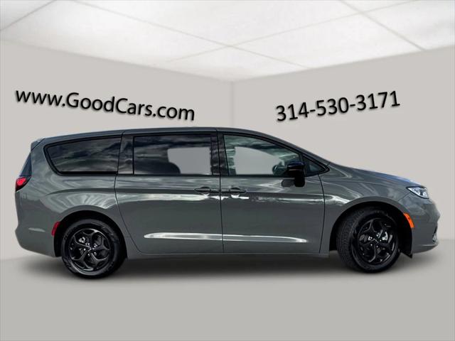 2023 Chrysler Pacifica Hybrid Limited 2023 Chrysler Pacifica Hybrid Limited