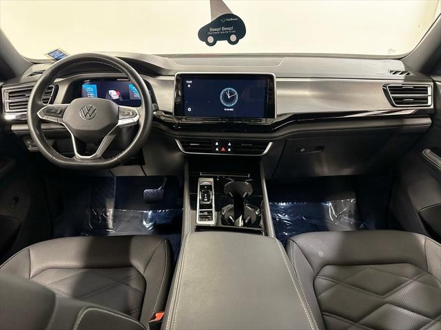 2025 Volkswagen Atlas Cross Sport 2.0T SE w/Technology