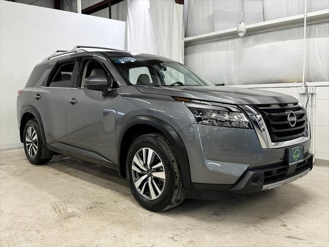 2024 Nissan Pathfinder SL 4WD