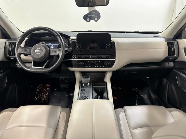 2024 Nissan Pathfinder SL 4WD