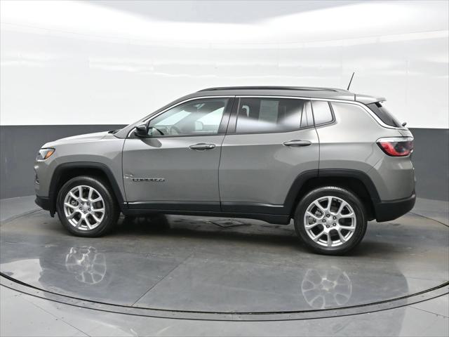 2023 Jeep Compass Latitude Lux FWD