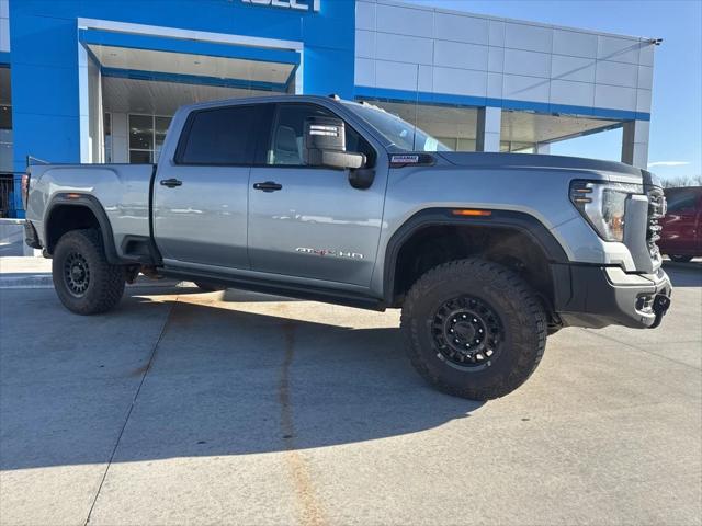 2024 GMC Sierra 2500HD 4WD Crew Cab Standard Bed AT4X