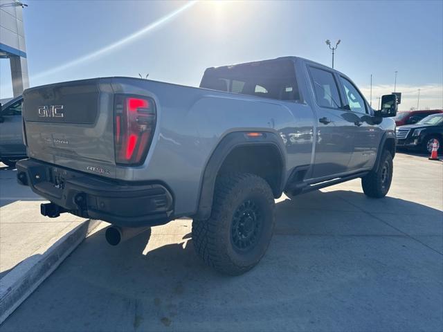 2024 GMC Sierra 2500HD 4WD Crew Cab Standard Bed AT4X