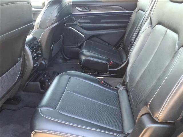 2022 Jeep Grand Cherokee L Overland 4x4
