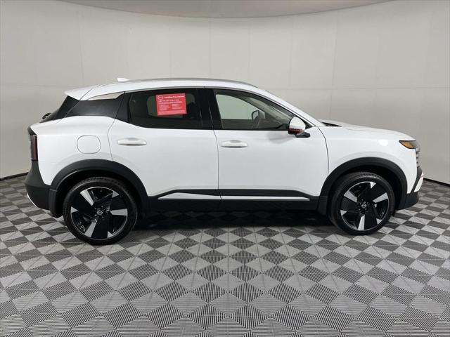 2025 Nissan Kicks SR FWD