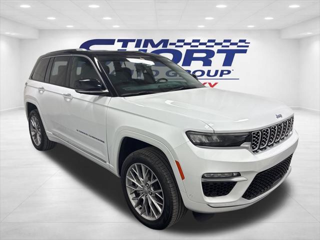 2022 Jeep Grand Cherokee 4xe Summit 4x4 2022 Jeep Grand Cherokee 4xe Summit 4x4