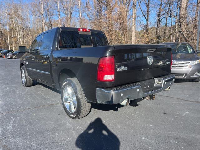 2018 RAM 1500 Big Horn Crew Cab 4x4 57 Box